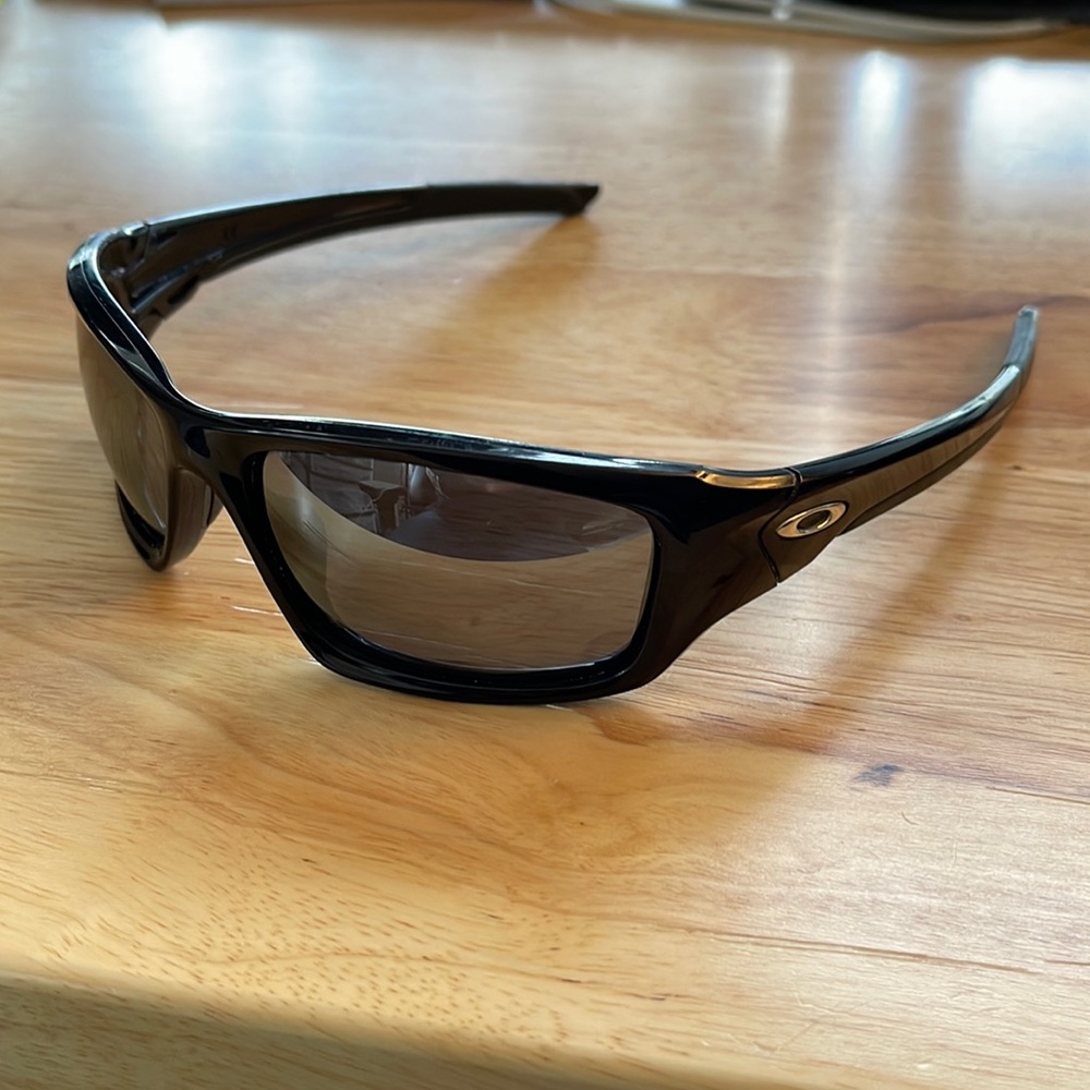 Oakley Valve polarized sunglasses
